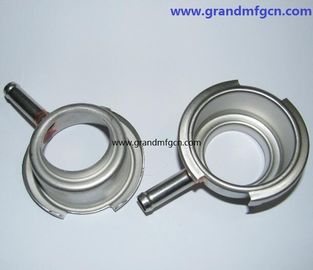 Custom 2 Zoll SS304 / Messing Auto Heizkörperkappen und Auto-Füllhals OEM ODM Business Service Schweißverbindung