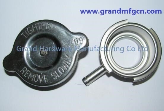 Custom 56mm 68mm SS304 / Messing Auto Heizkörperkappen und Füllhals für Dieselgenerator Heizkörper Schweißanschluss