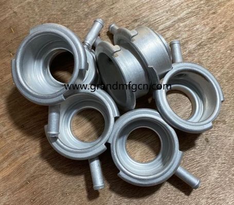 Custom 56mm 68mm SS304 / Messing Auto Heizkörperkappen und Füllhals für Dieselgenerator Heizkörper Schweißanschluss